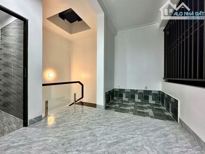 3,5 tỷ bán nhà 3 tầng tại đường Đà Nẵng, Vạn Mỹ, Ngô Quyền.  Lô góc 2 mặt ngõ - 3