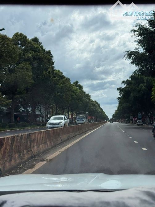 BÁN ĐẤT MẶT TIỀN PHẠM VĂN ĐỒNG CÁCH KĐG TÂN PHONG 500m - 3