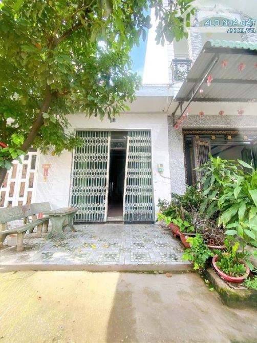 NHÀ VỊ TRÍ  ĐẸP - HẺM 10M - GẦN KHU TÊN LỬA - BÌNH TÂN - 66M²(4×17) XUNG QUANH NHÀ 5 TẦNG - 3