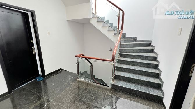 NHÀ 3 TẦNG, 90M2 - MT ĐƯỜNG 9M ✍️GIÁ 6,5 TỶ - 3
