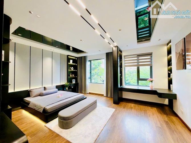 PHÂN LÔ - VỈA HÈ, NHÀ ĐẸP TÂY HỒ FULL NT 5 SAO, 70m2 Ô TÔ TRÁNH, MẶT TIỀN RỘNG,GẦN HỒ TÂY - 3