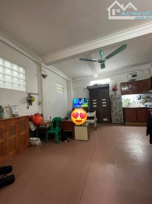 Cần bán gấp nhà 40m, xây 4 tầng, mặt tiền 4m, giá 8.8 phố Đội Cấn, Ba Đình, Hà Nội - 3