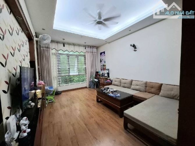CẦU GIẤY 72M, PHÂN LÔ, VIEW BIỆT THỰ, GARA ÔTÔ, Ô TÔ TRÁNH ĐỖ NGÀY ĐÊM, KINH DOANH, 4.6M M - 3