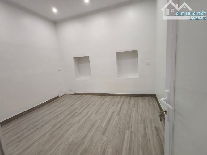 BÁN CĂN HỘ TẬP THỂ HIẾM – TẦNG 2 MẶT PHỐ CỔ HÀNG ĐẬU, HOÀN KIẾM. 78M2 – 3PN..3,5 TỶ - 3