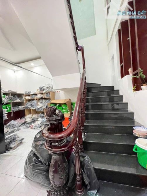 BÁN NHÀ 1 TRỆT 1 LẦU PHỐ CŨ. DT: 4,63 x 18M. GIÁ: 13,5 TỶ - 3