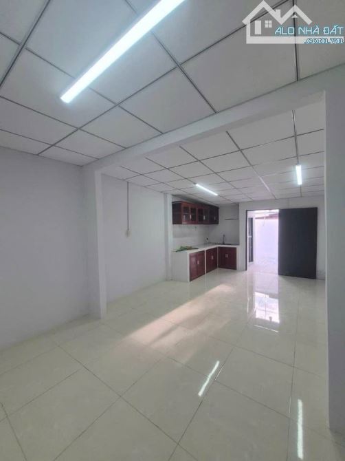 Ngộp Thở ! Cần bán gấp căn nhà ở Đ. Trần Thị Bàu , Tân An Hội 144m2 SHR giá 920tr - 3
