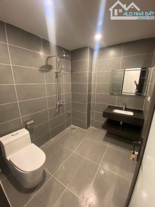 Bán nhà Cổ Linh - ô tô vào nhà - 6 tầng thang máy - 50m - 12.9 tỷ - 3