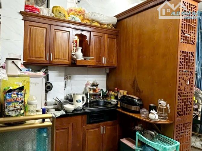 Cần bán nhà 2 lầu sân thượng hẻm Võ Văn Kiệt, Q5 - 3