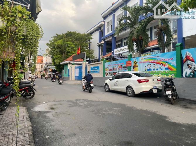 🏠 NHÀ 103m² – HẺM RỘNG THOÁNG – KHU NHÀ CAO TẦNG TIỆN XÂY CHDV CHỈ 7,65 TỶ - 3