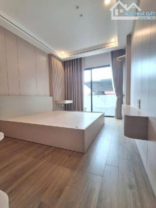 BÁN NHÀ ĐƯỜNG VIỆT HƯNG 35M2, 6 TẦNG MỚI ĐẸP, GARA Ô TÔ, 7.9 TỶ - 3