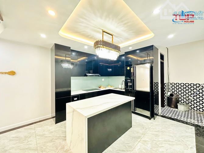 Nhà Mặt Ngõ Trần Nguyên Hãn Ô Tô Vào Nhà Kinh Doanh Tại Nhà - 3