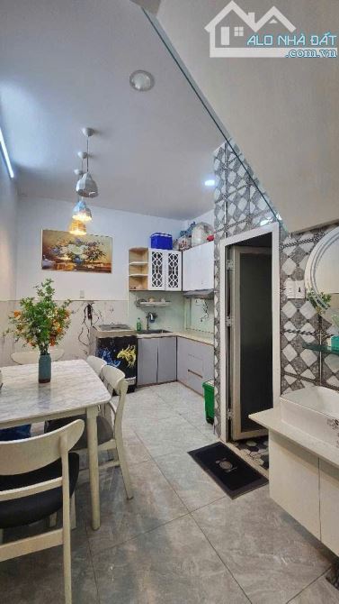 HẺM XE HƠI - 1 CĂN RA MT - 2TẦNG - VUÔNG - H.CÔNG - Huỳnh Văn Nghệ 30m2 (3x10) - 3