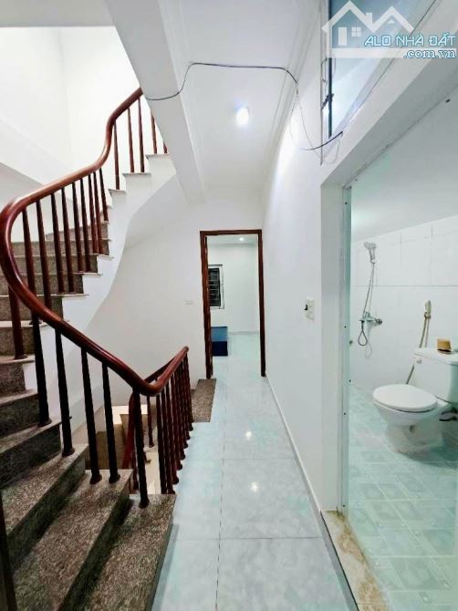 ĐÔNG NGẠC 46m²/3 tầng/3 PN - full Nội thất giường tủ, điều hoà - chỉ 6,35 tỷ - 3