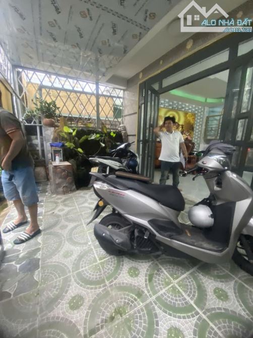Bình Tân  2 Tầng ,98m² ( 5.4x17m, nở hậu 6.2m) , Hẻm 4m , Giá hơn 5 tỷ - 3