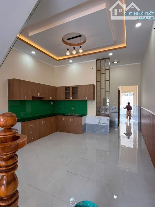 Bán nhà 1 trệt 1 lầu dt 112m2 full thổ cư ,giá 1ty750 tại mỹ hạnh nam long an. - 3
