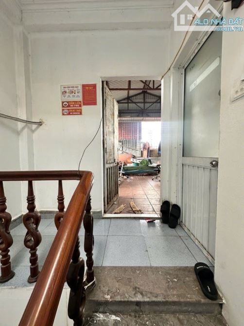 Bán nhà phố Minh Khai 50m2. 5 tầng . Ngõ rộng 3m. Giá 9 tỷ - 3