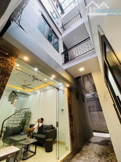 Hoàng Quốc Việt – Hoàng Sâm – 35m² – 4 Tầng – Phân Lô Quân Đội – 7.35 Tỷ - 3