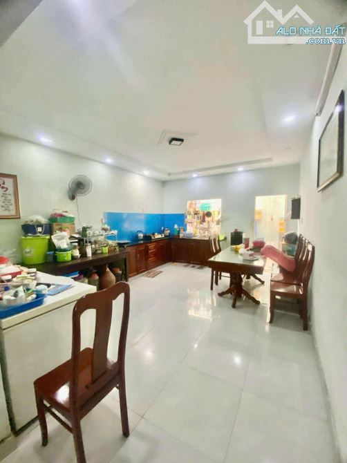 📣📣📣NHÀ 3 TẦNG MỚI TINH - HẺM XE HƠI 5M THÔNG TỨ TUNG - SÁT BÊN CHỢ ĐÔNG BẮC - 2 PHÚT QU - 3