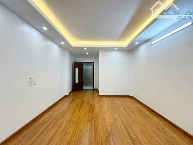 NHÀ MỚI CỔ NHUẾ VỊ TRÍ  SIÊU ĐẸP , 6 TẦNG THANG MÁY , MẶT TIỀN RỘNG,  9.9 TỶ. - 3