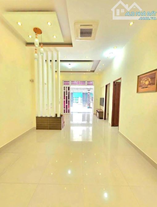 Bán nhà ĐẸP Trung Tâm Dĩ An,Ngang 8M,đường 10M thông thoáng,gần Vincom - 3