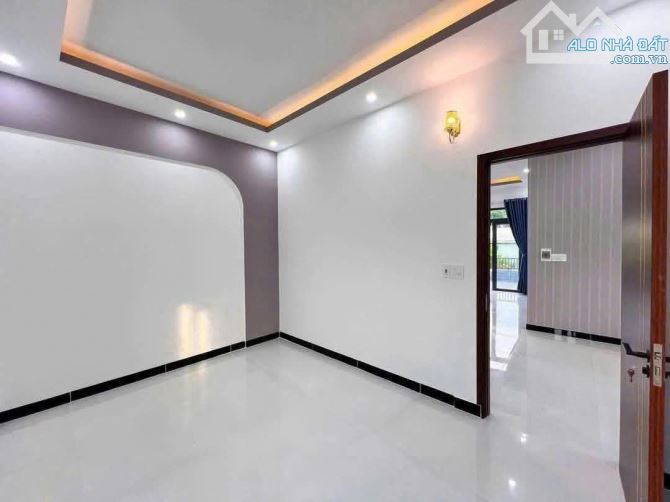 Duy nhất nhà Đoàn Văn Bơ, Quận 4 / 50m2 / 2 tỷ 680 triệu / sổ hồng riêng - 3