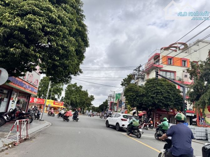 Bán đất Trung Tâm Dĩ An,SHR đường xe hơi,gần trường TH Lê Qúy Đôn,giá rẻ - 3