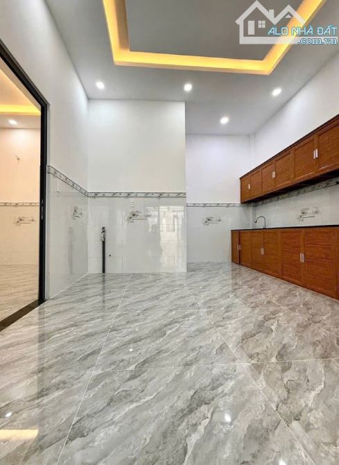 NHÀ CẤP 4 MỚI Ở NGAY – 84M2 – NGANG 7,6M – TRUNG CHÁNH, HÓC MÔN GIÁP Q12 - 3