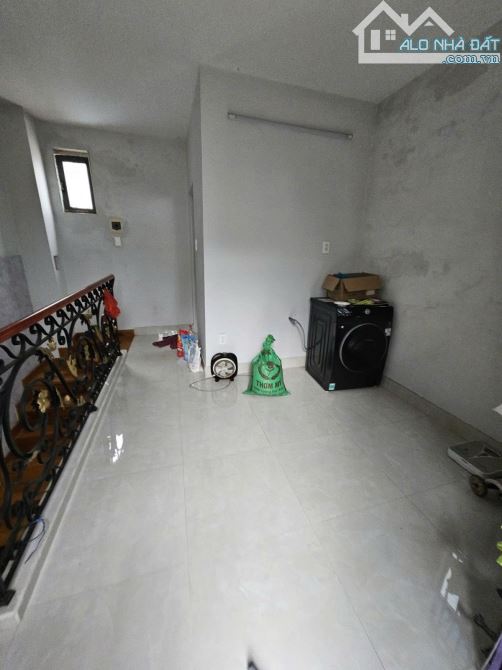 BÁN NHÀ ĐÔNG BẮC Q12 - 3 TẦNG 56M2 ( 4M X 14M) - HẺM XE HƠI - 4.16 TỶ - 3