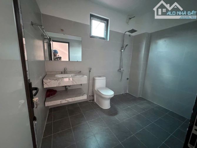 BÁN ĐẤT TẶNG NHÀ 3 TẦNG MỚI SẴN Ở,500M RA CẦU THƯỢNG CÁT - 3
