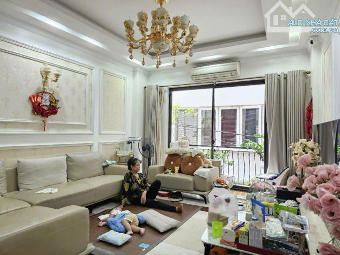 BÁN NHÀ 4 TẦNG DÂN XÂY PHỐ BỒ ĐỀ 60M2,MẶT TIỀN RỘNG,NGÕ TO , FULL NỘI THẤT, 15TỶ. - 3