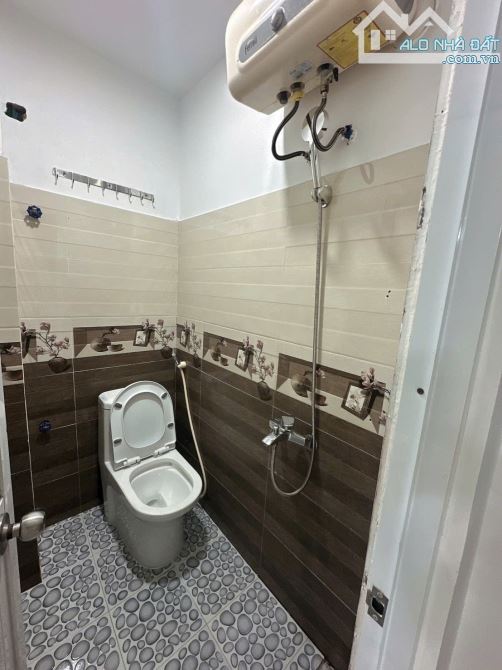 Bán nhà 2 tầng kiệt ô tô 151 Âu Cơ - 3