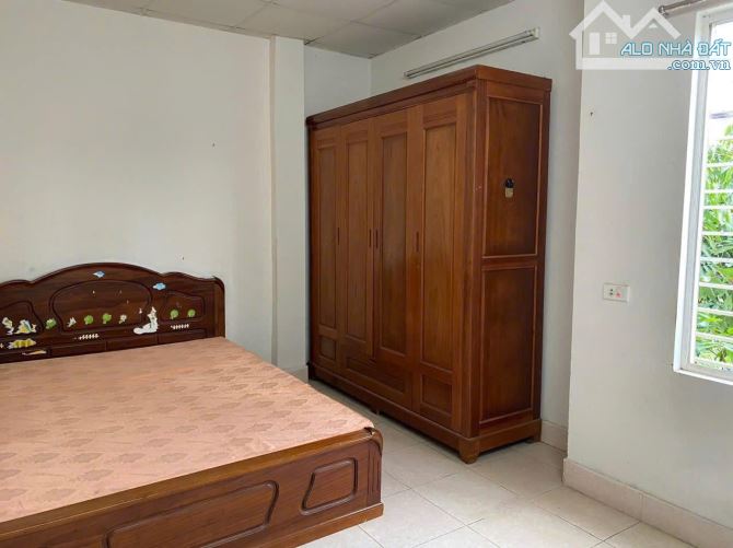 Cho thuê nhà ngõ 622 Minh Khai, Vĩnh Tuy, Hai Bà Trưng. DT 25m x 4 tầng, giá 8tr - 3
