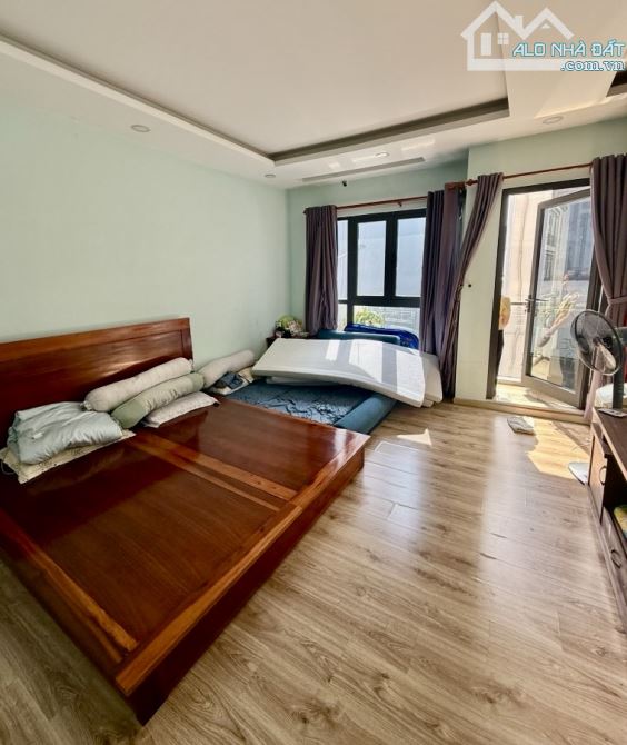GẤP! SIÊU PHẨM TÂN BÌNH KHU PHÂN LÔ - 5 TẦNG - 2 XE HƠI NGỦ TRONG NHÀ - NHỈNH 10TỶ TL - 3