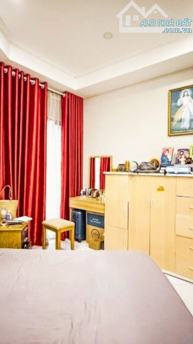 🏠 BÁN NHÀ TRẦN QUỐC TOẢN, P.VÕ THỊ SÁU, Q.3 - 5 TẦNG, SÁT MT - 6.X TỶ. - 4