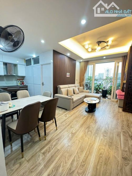 BÁN GẤP CHUNG CƯ  PHÚ GIA ,SỐ 3 NGUYỄN HUY TƯỞNG, THANH XUÂN. 112M2 – 3PN.9,98 TỶ - 4
