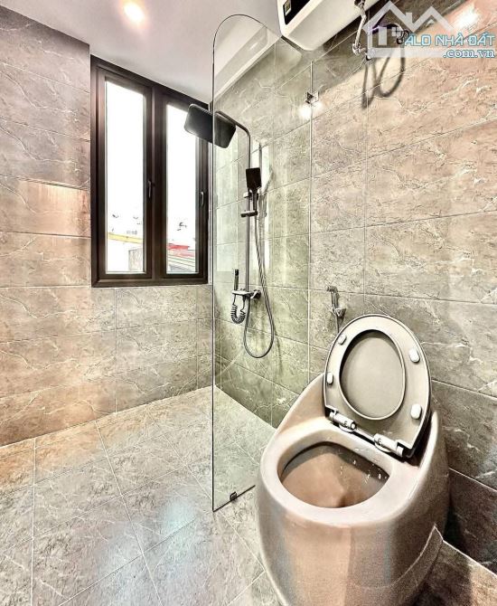 Bán nhà 3 tầng tại Chùa Hàng , Trần Nguyên Hãn , Lê Chân  Giá 3 tỷ 750 - 4