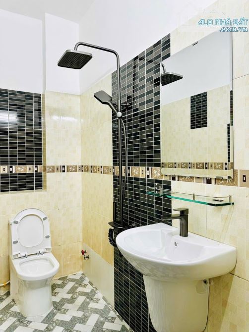 RẺ NHƯ CHO LUN ANH CHỊ NHÀ MT ĐƯỜNG HƯNG LONG BÌNH CHÁNH DT 80m2 CHỈ 1 Tỷ 660 TRIỆU - 4