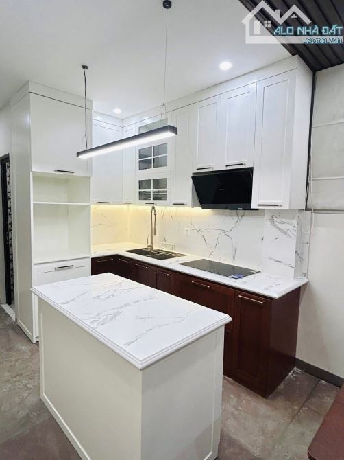 SIÊU PHẨM MẶT PHỐ HOA BẰNG CẦU GIẤY 65m2x7T,Mt3.8m GIÁ26.5TỶ Ô TÔ TRÁNH VỈA HÈ KINH DOANH - 4