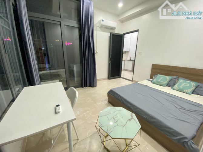 Studio ban công rộng, full nội thất – gần sân bay Tân Sơn Nhất & CV Hoàng Văn Thụ - 4