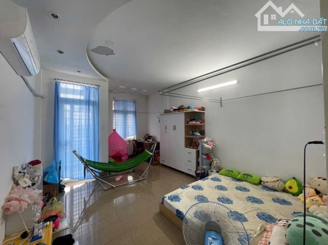 Bán nhà 2 tầng kiên cố hẻm Đào Duy Từ – trung tâm phố - 4