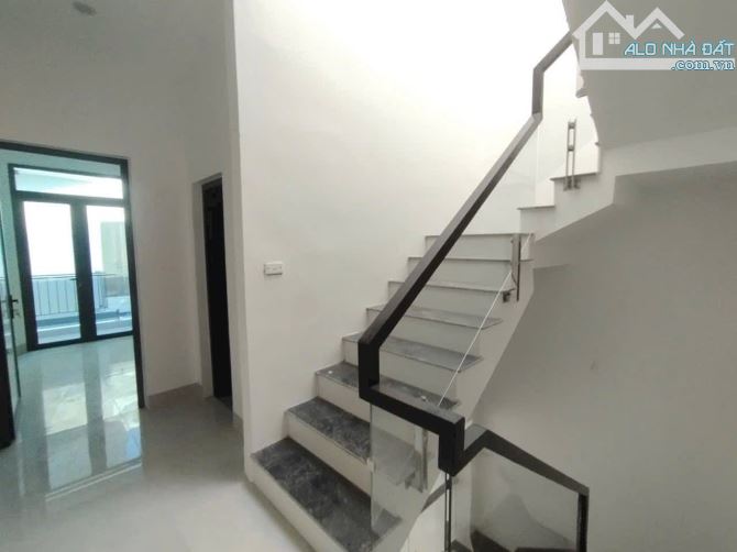 BÁN NHÀ ĐẸP 1.9 TỶ 3 TẦNG 52M2 ( ĐÔNG NAM ) NGÕ TRẦN ĐĂNG NINH - 4