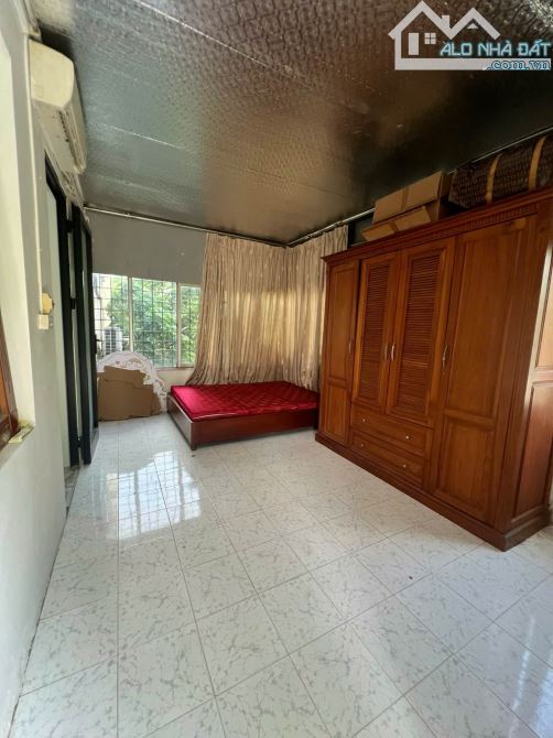 Hiếm Bán - Lô Góc - Thoáng Sáng - Tập Thể Nguyễn Chí Thanh - Dt: 95m2/2PN*nhỉnh 6tỷ - 4