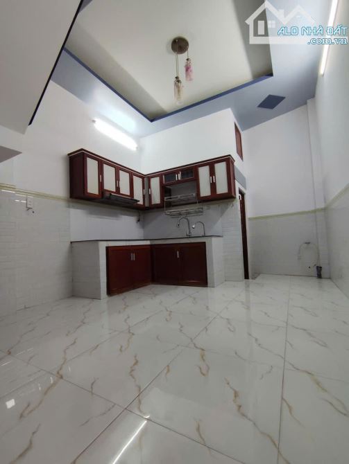 Nhà mới rất đẹp 1 lầu đường nhựa 5m ô tô đỗ trong nhà hiệp thành 13 q12 - 4
