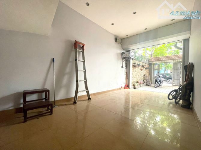 BÁN BIỆT THỰ PHÙNG KHOANG - NAM TỪ LIÊM –131M2 – VỈA HÈ RỘNG – Ô TÔ TRÁNH – GIÁ CHỈ 29.8TỶ - 4