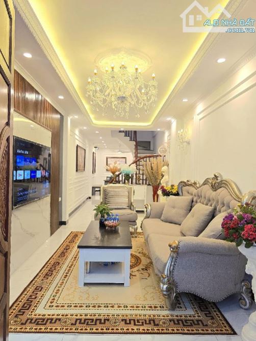 ĐÀM QUANG TRUNG LÔ GÓC 3 MẶT THOÁNG -CHỜ THANG MÁY- GẦN PHỐ. HƠN 8 TỶ - 4
