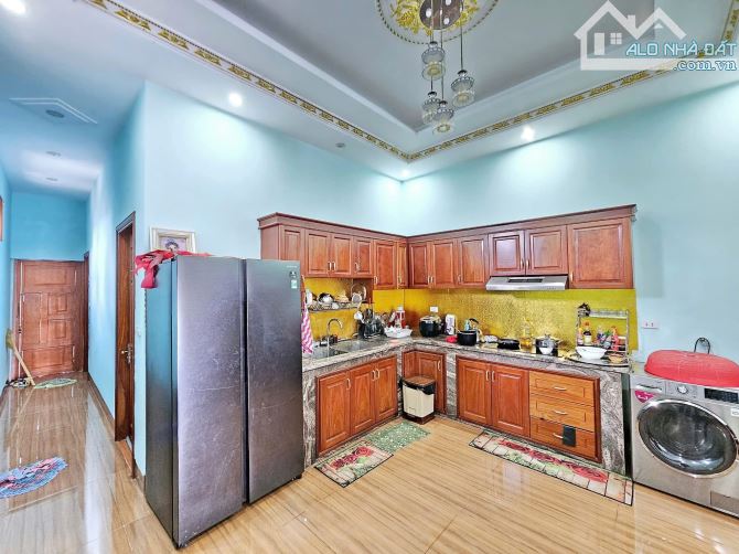 Bán nhà góc 2 mặt tiền 1 trệt 1 lầu 1 tum p. Tân Hoà - 4