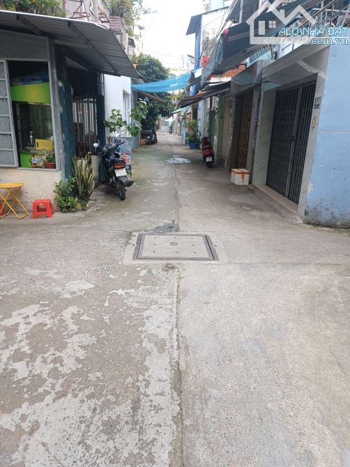 Bán nhà quận 6 - Nhà nở hậu - Hai mặt hẻm xe hơi đổ cửa - Lô góc 5,7 tỷ - 4
