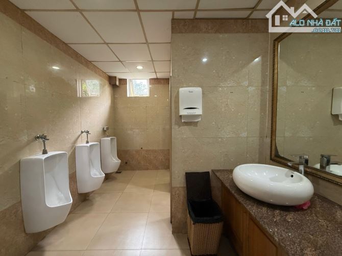Bán Căn góc Mặt tiền đường Khổng Tử BÌNH THỌ THỦ ĐỨC DT: 1593m2 Khoan 650tr/th Giá 270 Tỷ - 4
