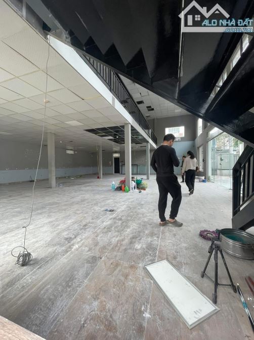 Cho thuê kho xưởng 250m2 2 tầng Sài đồng, điện 3 pha - 4