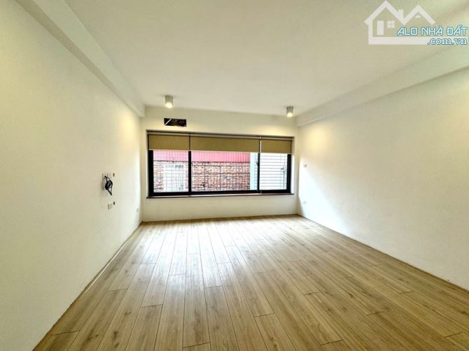 🏡 BÁN NHÀ ĐẸP TRÁI TIM BỒ ĐỀ – LONG BIÊN, 35m², 5 TẦNG – CHỦ TỰ XÂY, FULL NỘI THẤT, Ở NGA - 4